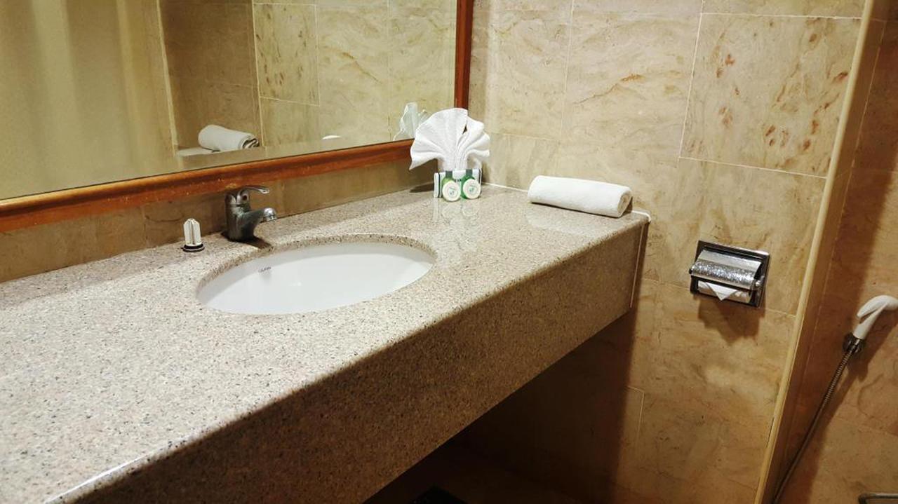 Hotel Legacy Port Dickson Kültér fotó
