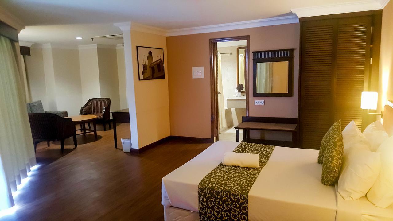 Hotel Legacy Port Dickson Kültér fotó