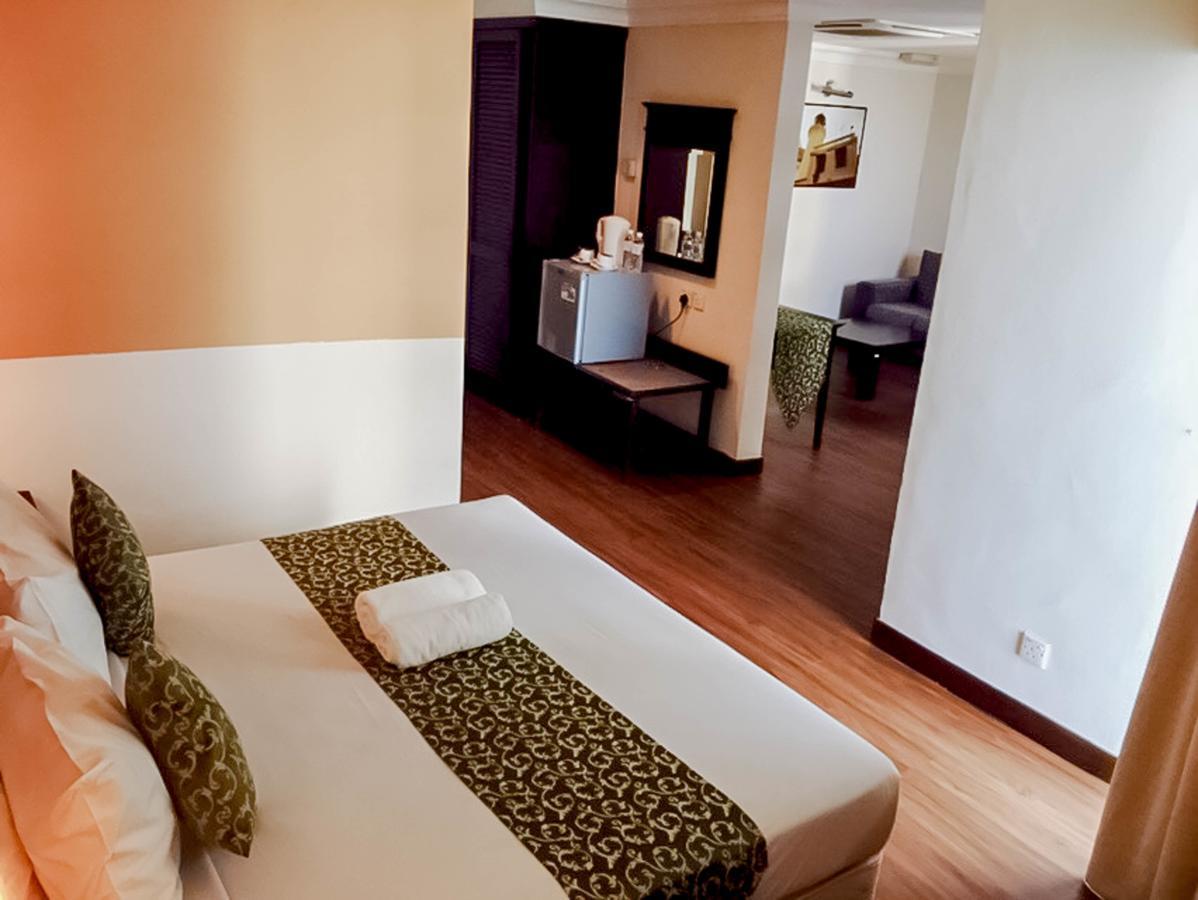 Hotel Legacy Port Dickson Kültér fotó